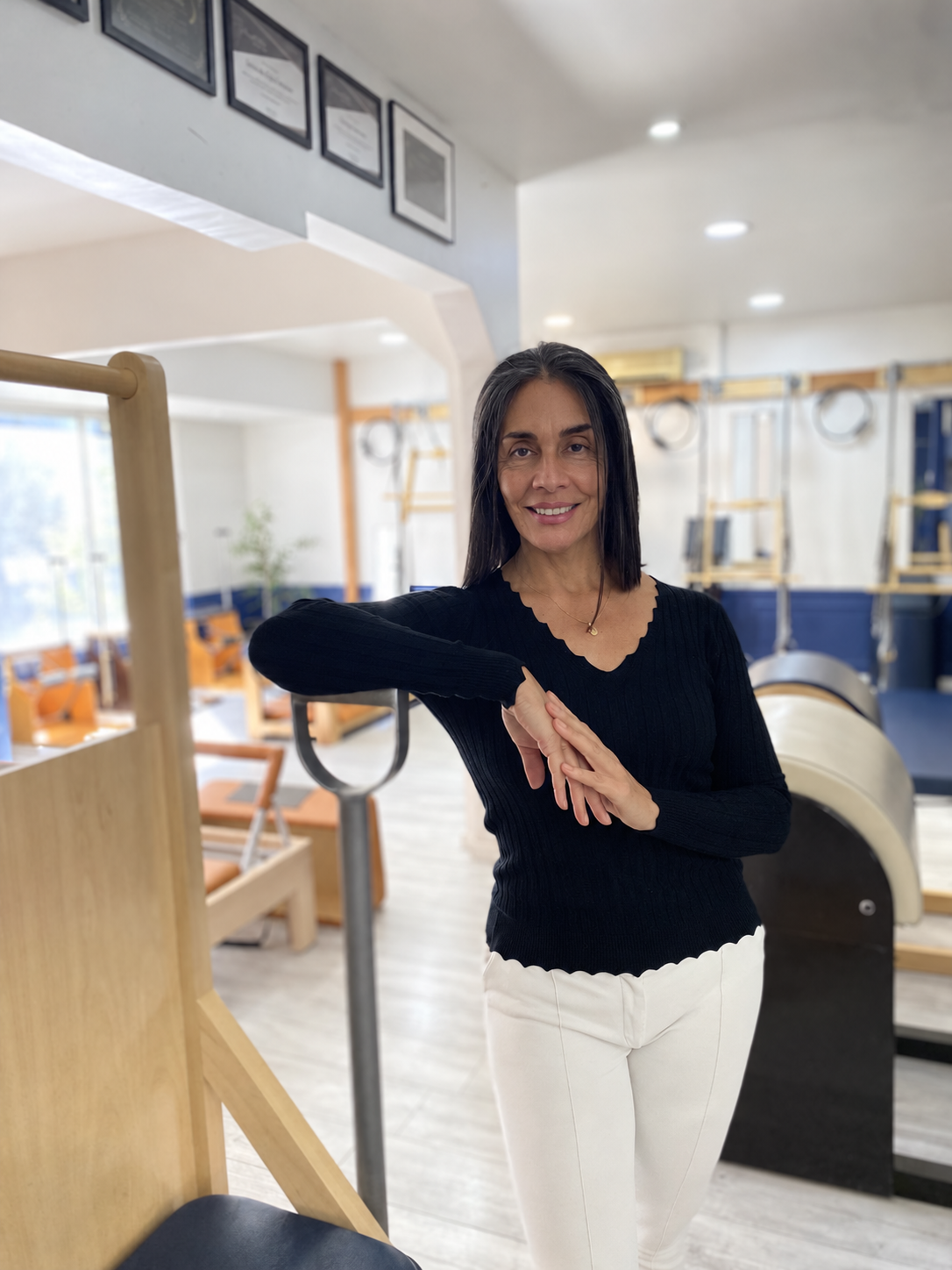 Alejandra Ávila en el estudio Posición Pilates